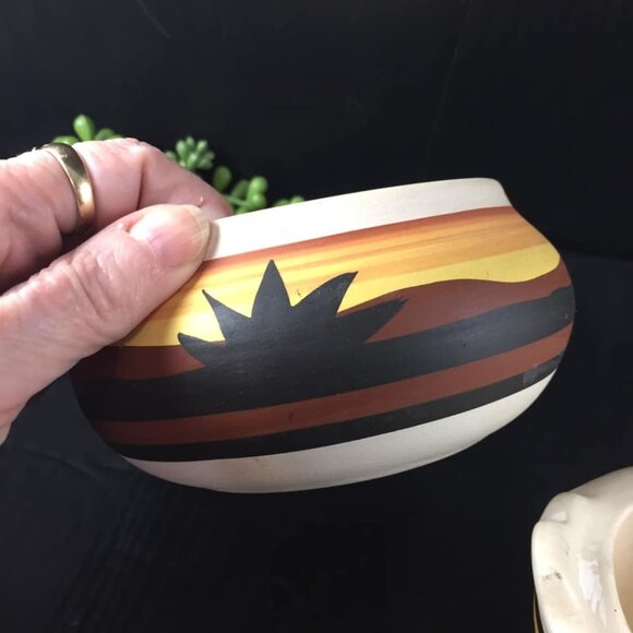 2 Pieces of EBEE Collection Southwestern Pottery Decor Bowls Planter Native Amer - Picture 3 of 9